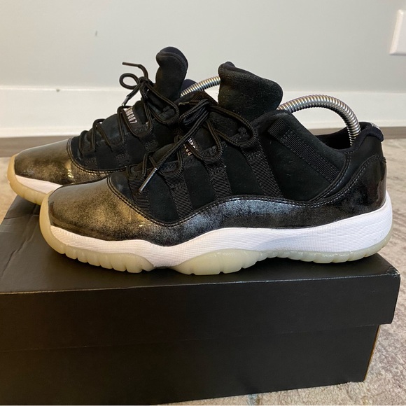Jordan 11 Retro Low Barons - Picture 2 of 7